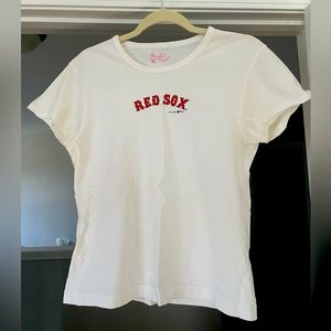 Boston Red Sox women’s Size XL White